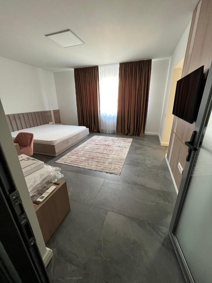 Ferienwohnung Arcgroup Medical Oradea Exterior foto