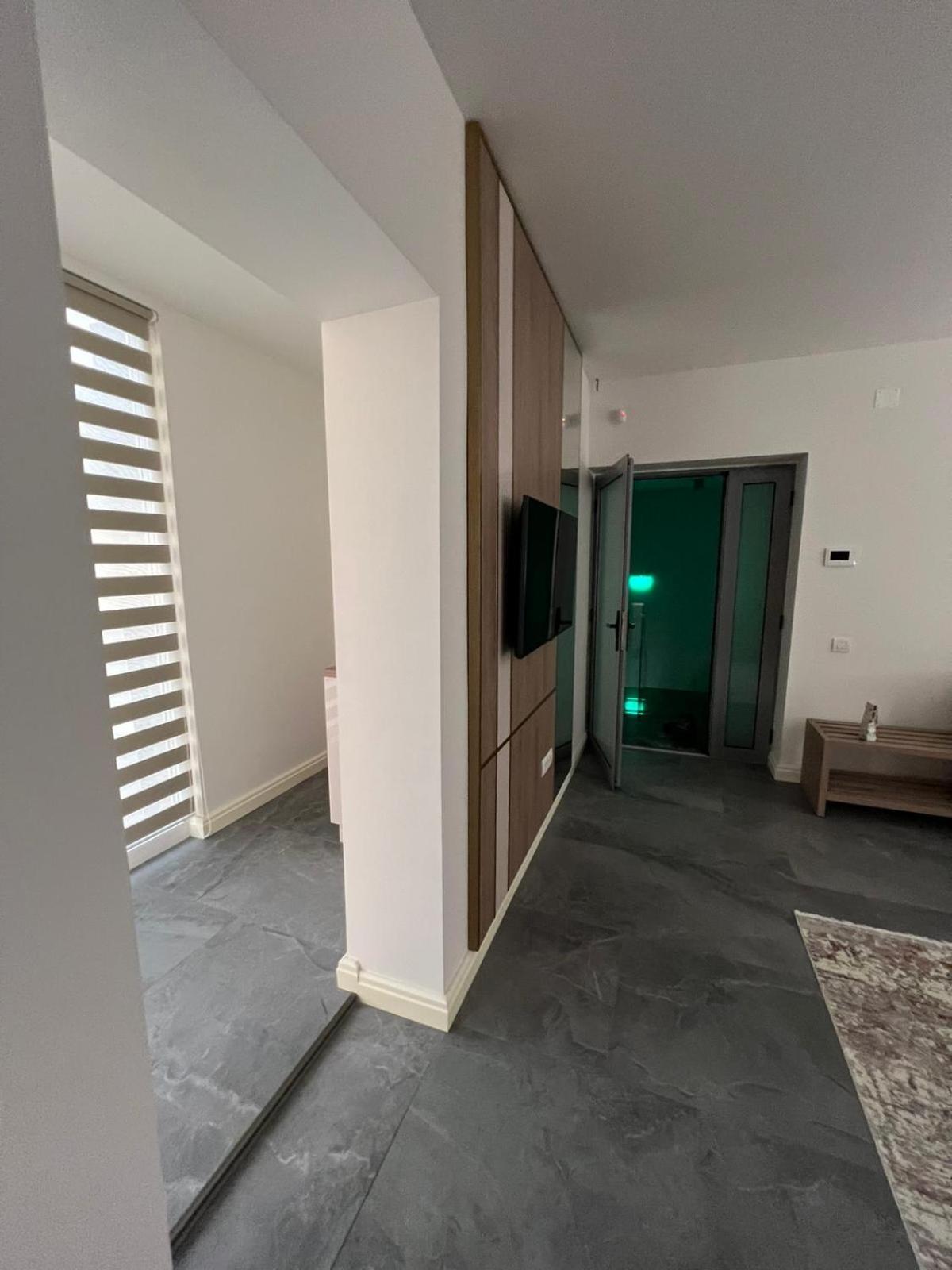 Ferienwohnung Arcgroup Medical Oradea Exterior foto